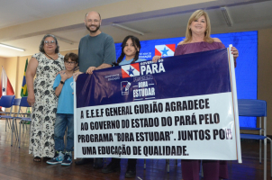 Galeria: Entregas de Cheques 'Bora Estudar' na E.E.E.F.M. Visconde de Souza Franco